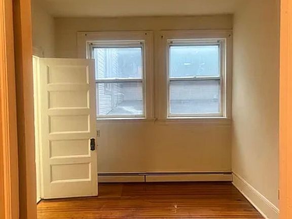 2nd image of 416 Bloomfield Ave