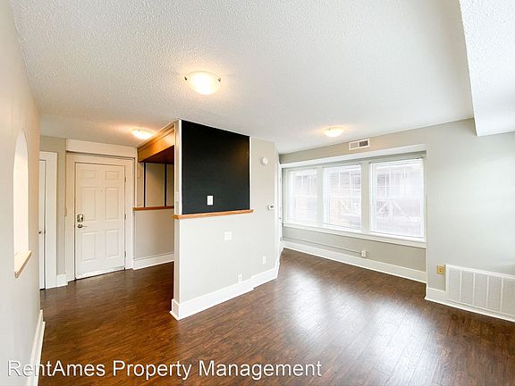 3rd image of 304 Welch Ave #2978352