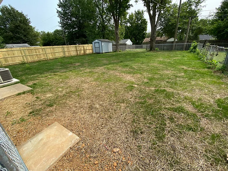 219 Eldorado Ave — Photo 15
