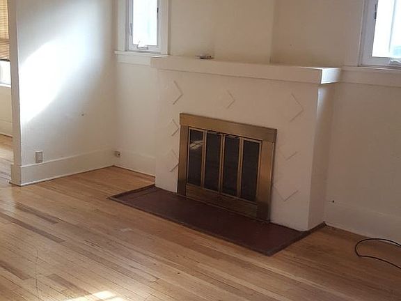 3rd image of 2119 Silver Ave SE