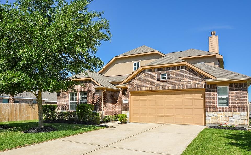 1st image of 6126 Oxford Lake Dr