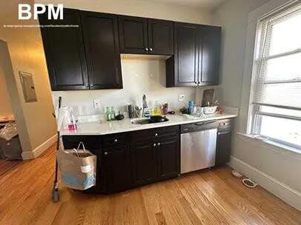 (undisclosed Address), Dorchester, MA 02125