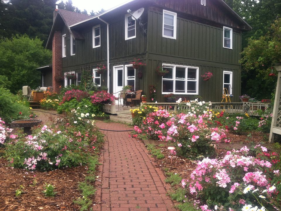 Main entrance to house