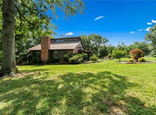 52 N Wildwood Dr, Rogers, AR 72756