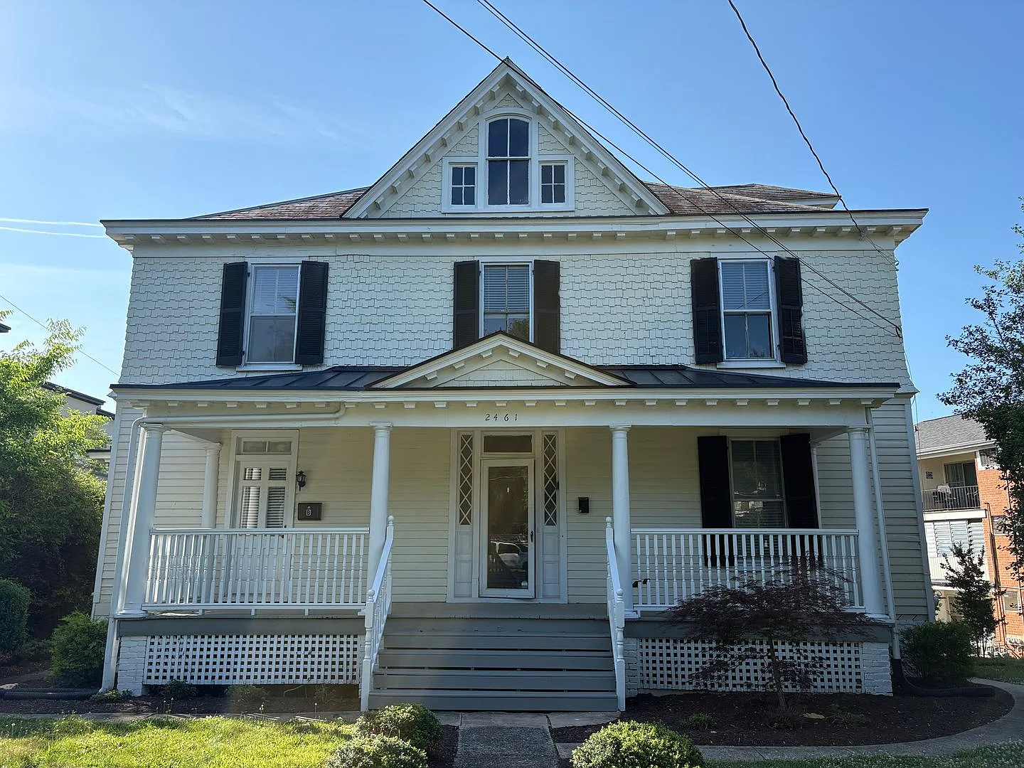 Lovely 3 bedroom duplex in the Rivermont Area! — Photo 1