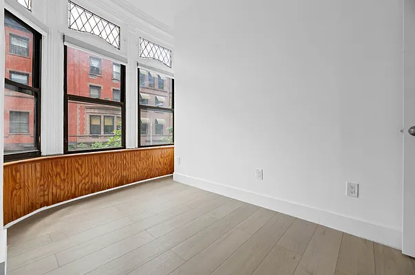 Rented by REAL New York | media 18