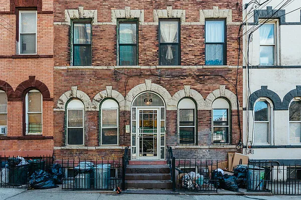Rented by MySpaceNYC | media 13