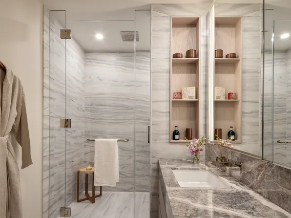 125 Greenwich Street 38D image 2 of 15