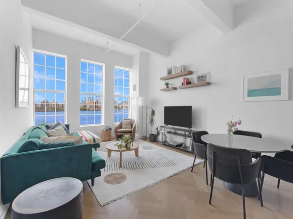 184 Kent Avenue image 1 of 21