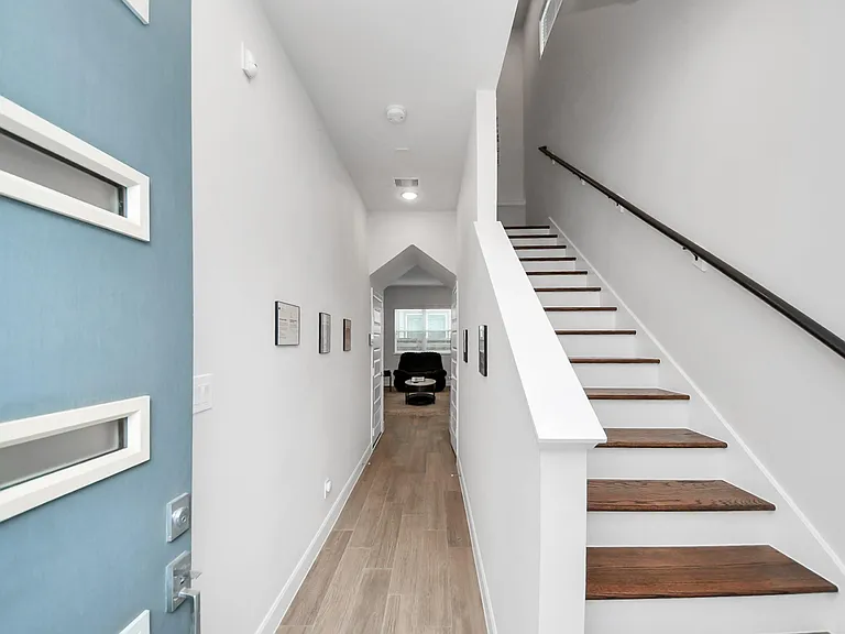 651 Press St — Photo 7