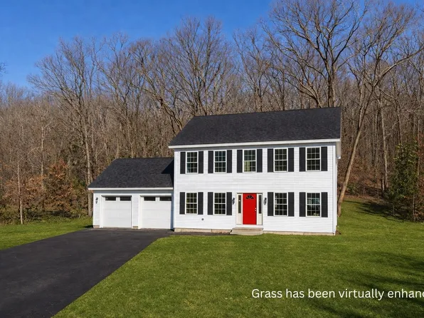 12 Peaslee Road, Rochester, NH 03867