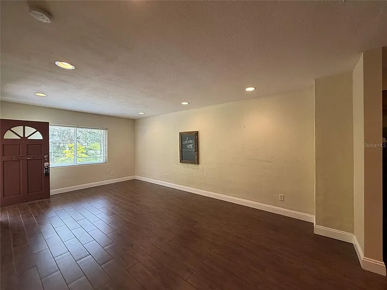 1120 Palmer St — Photo 4
