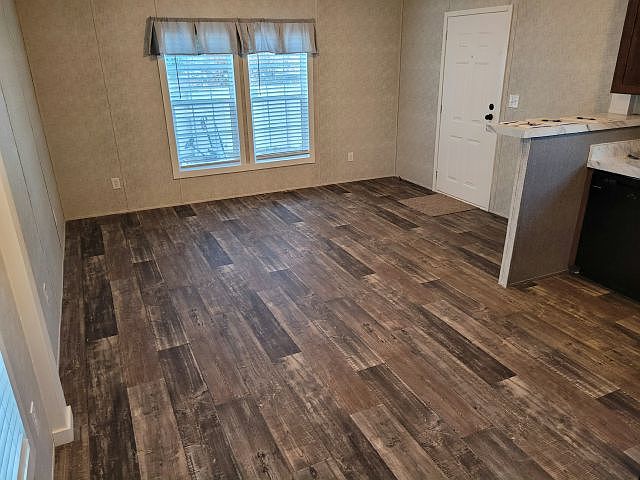 1st image of 4125 Park St N #129
