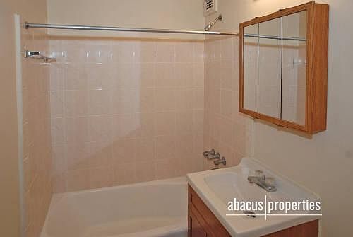 5th image of 465 E 7th St APT 3N