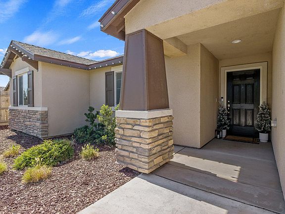 4th image of 2215 E Delta Court