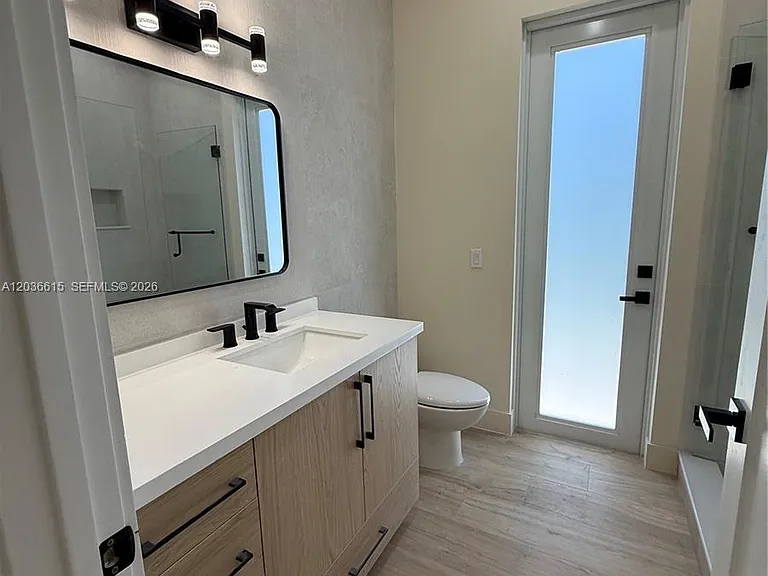 3326 Elizabeth St — Photo 11