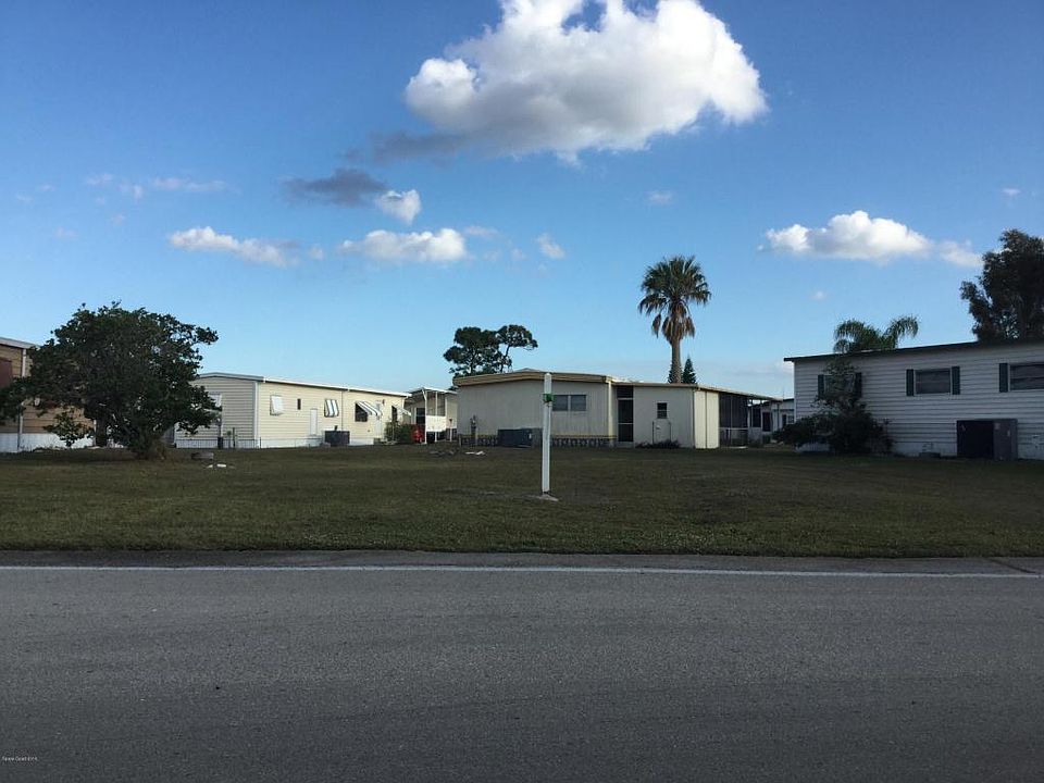 1st image of 429 Holiday Park Blvd NE