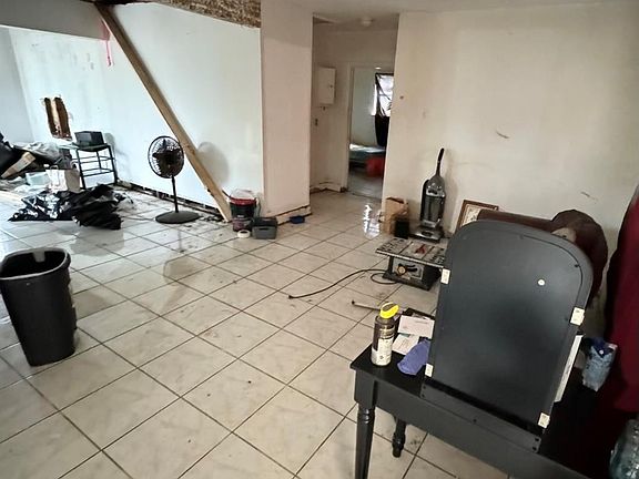 2nd image of 7767 Granada Boulevard