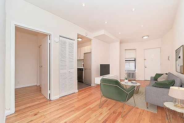 1st image of 319 E 95th St APT 10