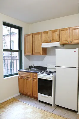 Rented by City & Suburban | media 23
