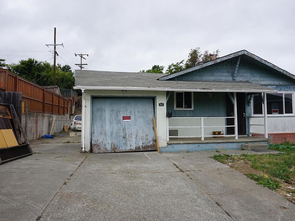 1st image of 221 Arguello Avenue