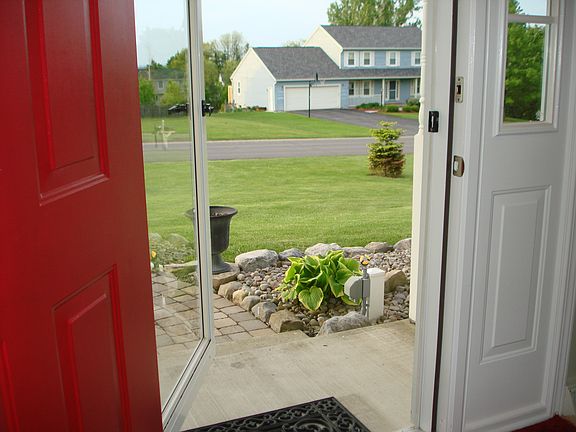 2nd image of 6106 Thunderhead Ln