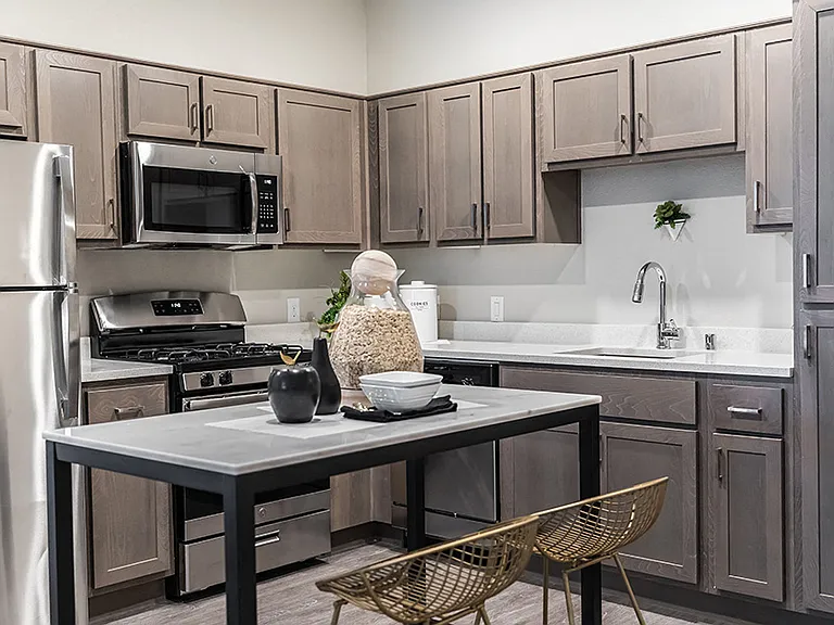 ARISTA APARTMENT HOMES — Photo 6