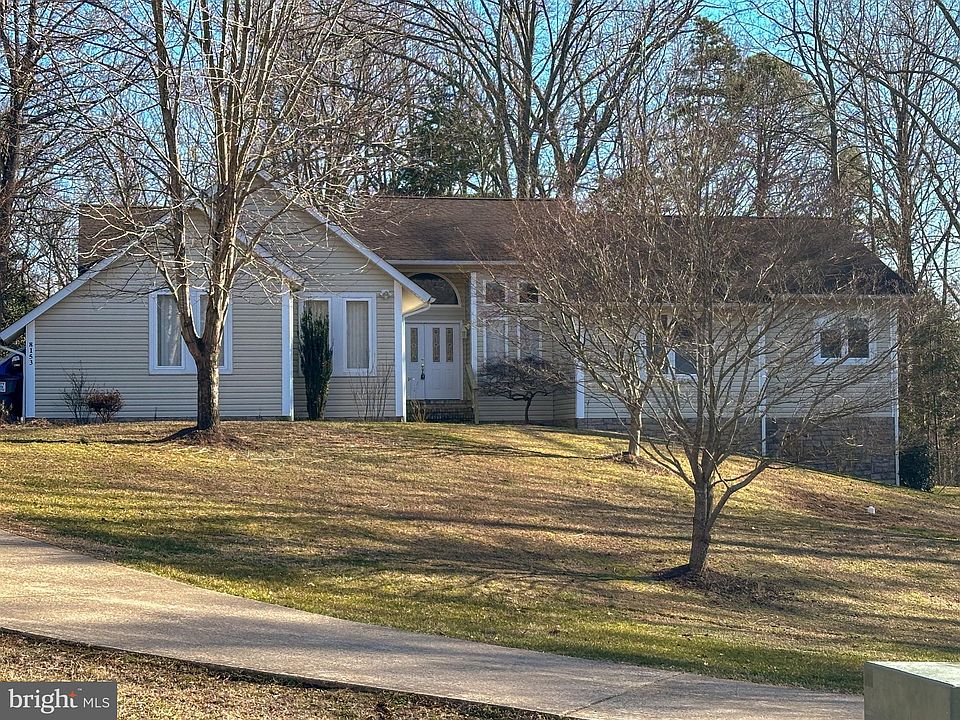 1st image of 8153 Oak Wood Dr