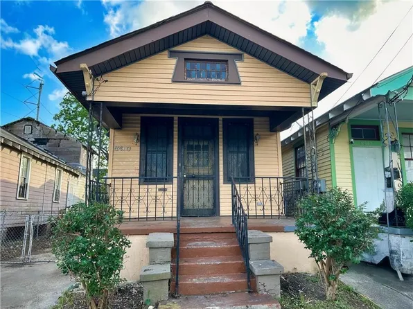 8410 Oleander St, New Orleans, LA 70118