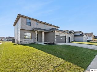 12387 Fenwick St, Papillion, NE 68046