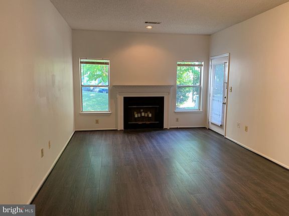 4th image of 6005 Rosebud Ln APT 105