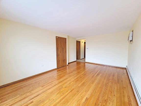 4th image of 5972 S Archer Ave #1