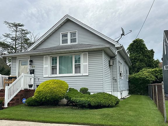 2nd image of 93 Terrace Ave