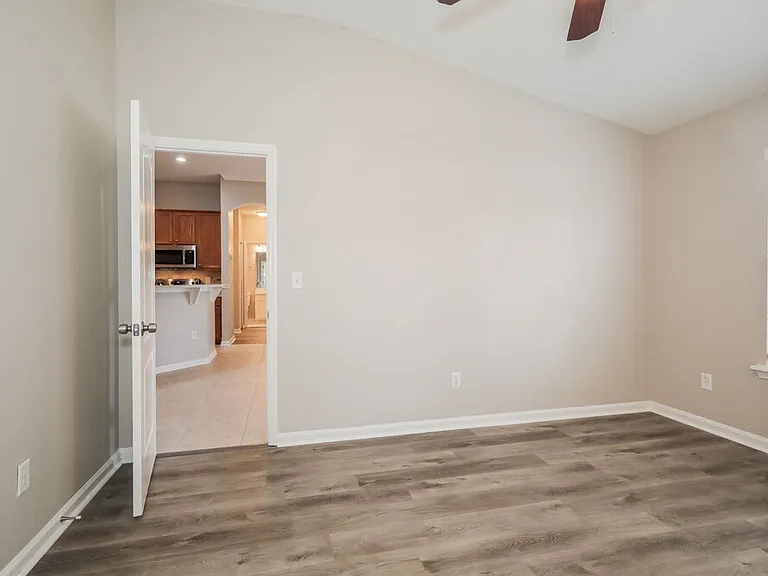 12568 White Cedar Trl — Photo 11