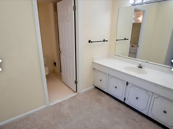 5th image of 20729 Valley Forge Cir #729