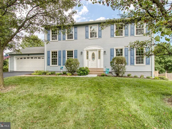 1433 Valebrook Ln, Herndon, VA 20170