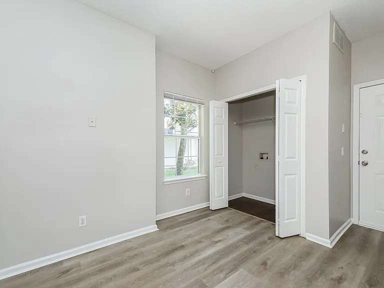 7911 Melvin Rd — Photo 14