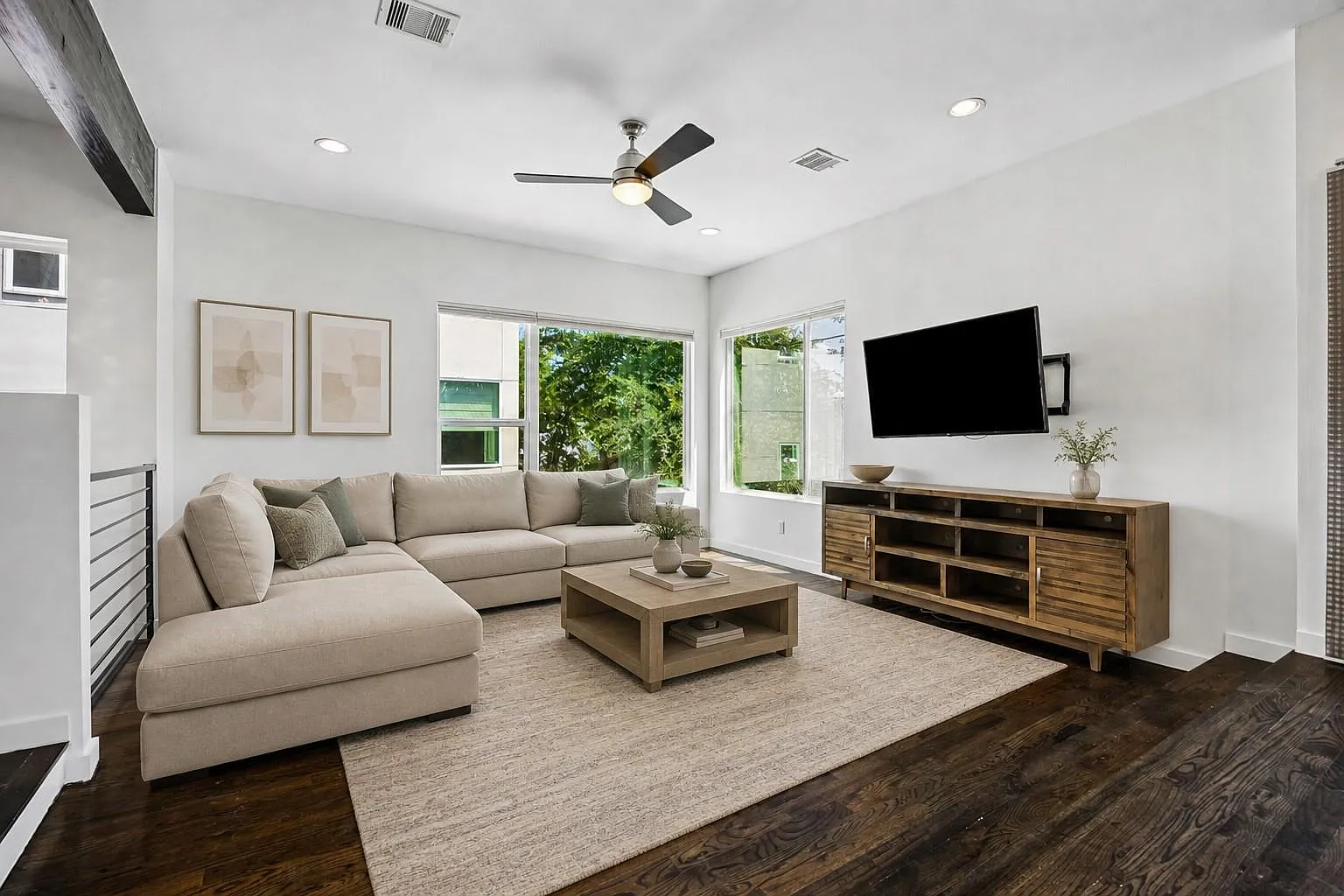 2 bed, 2.5 bath, 1735 sqft, $2,650 — Photo 3
