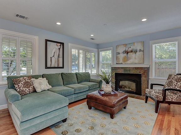 3rd image of 15624 Linda Ave