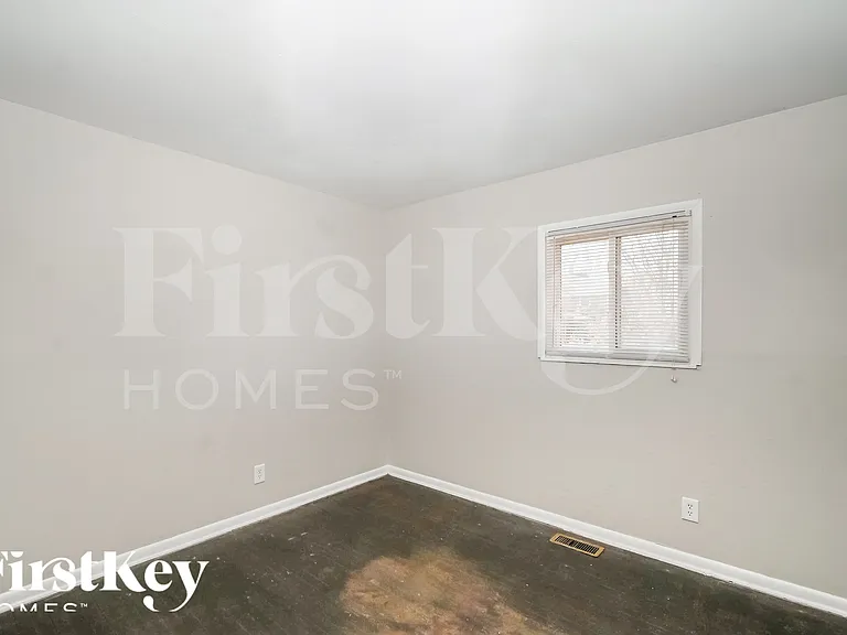 2531 Boulevard Pl — Photo 14