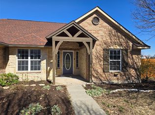 102 Butler St, Savoy, TX 75479