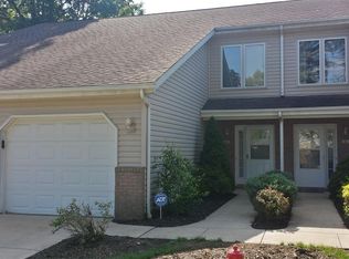 7685 Brandywine Creek Dr #103, Northfield, OH 44067