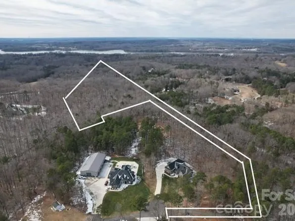 6745 Farmstead Ln, Concord, NC 28027