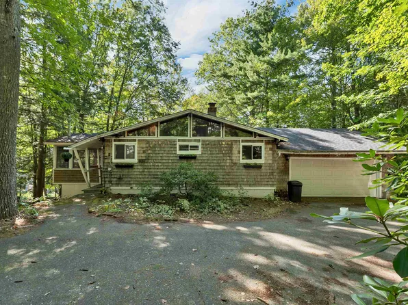 16 Forest Avenue, Gilford, NH 03249
