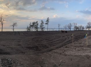 3 Castle Shrs, Spicer, MN 56288