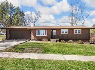 617 Kingston Dr, Solon, IA 52333