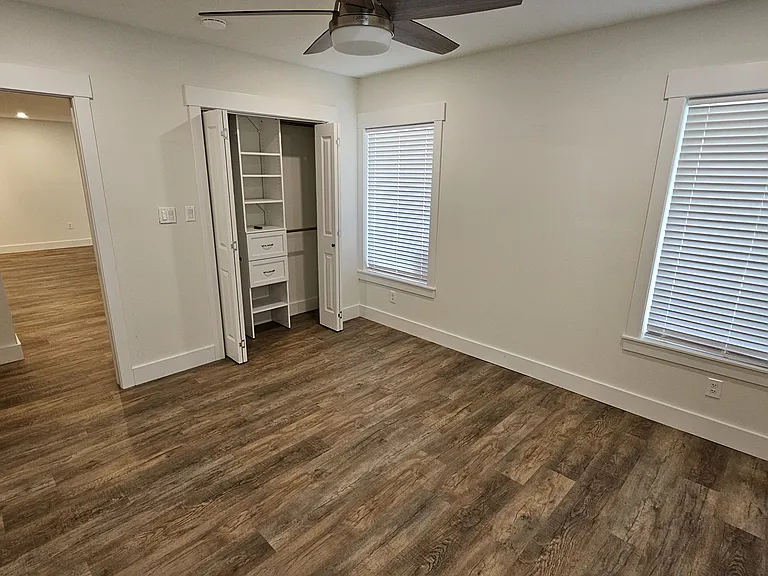 219 Edgevale Dr — Photo 15