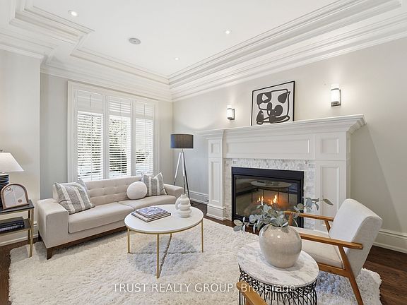 5th image of 1372 Duncan Rd