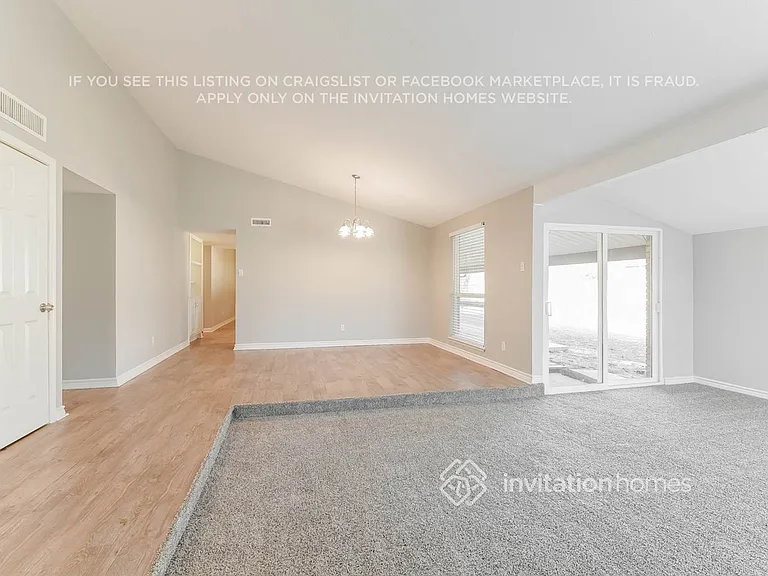 2600 Treeview Dr — Photo 9