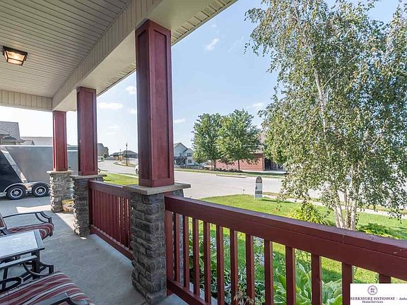 3rd image of 4401 Edgerton Dr